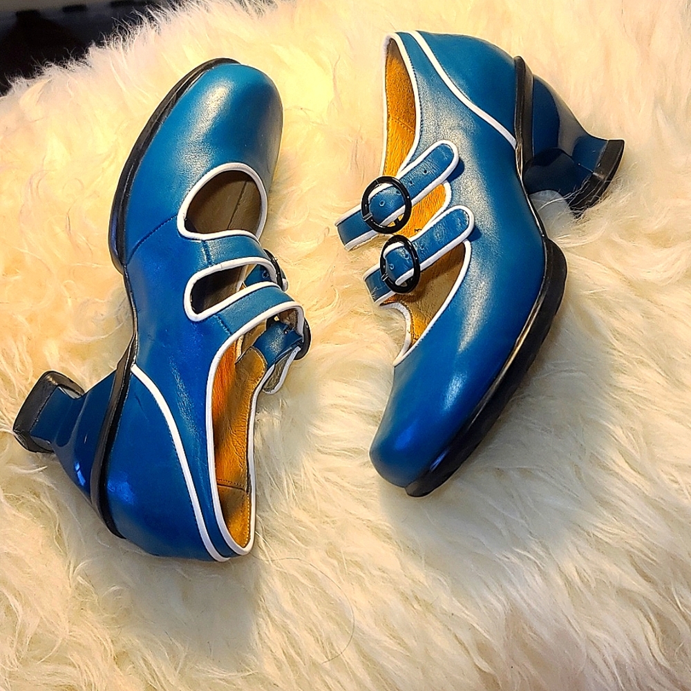 John Fluevog, 7, Teal with White Lining